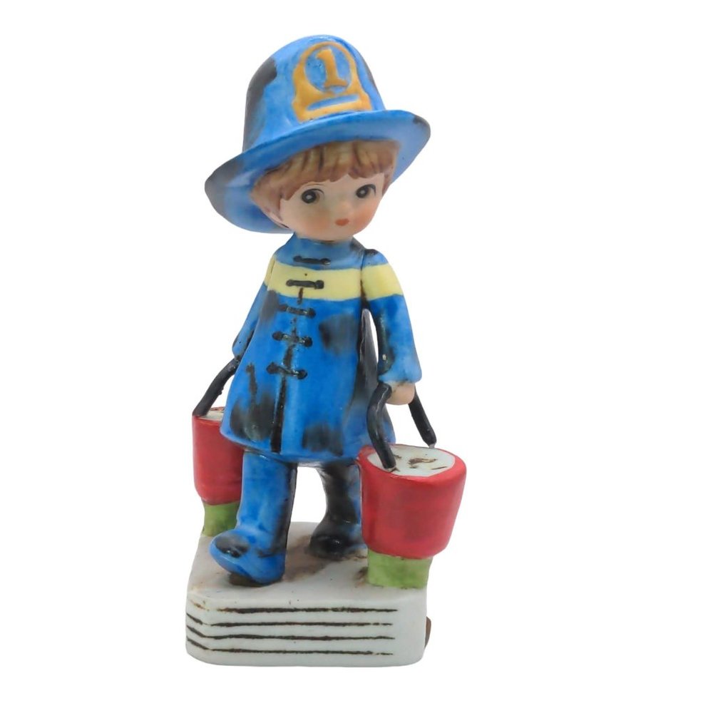 VTG 1980 Fran Mar Gorham Moppets Figurine Where's The Fire Firefighter Boy 4.75"